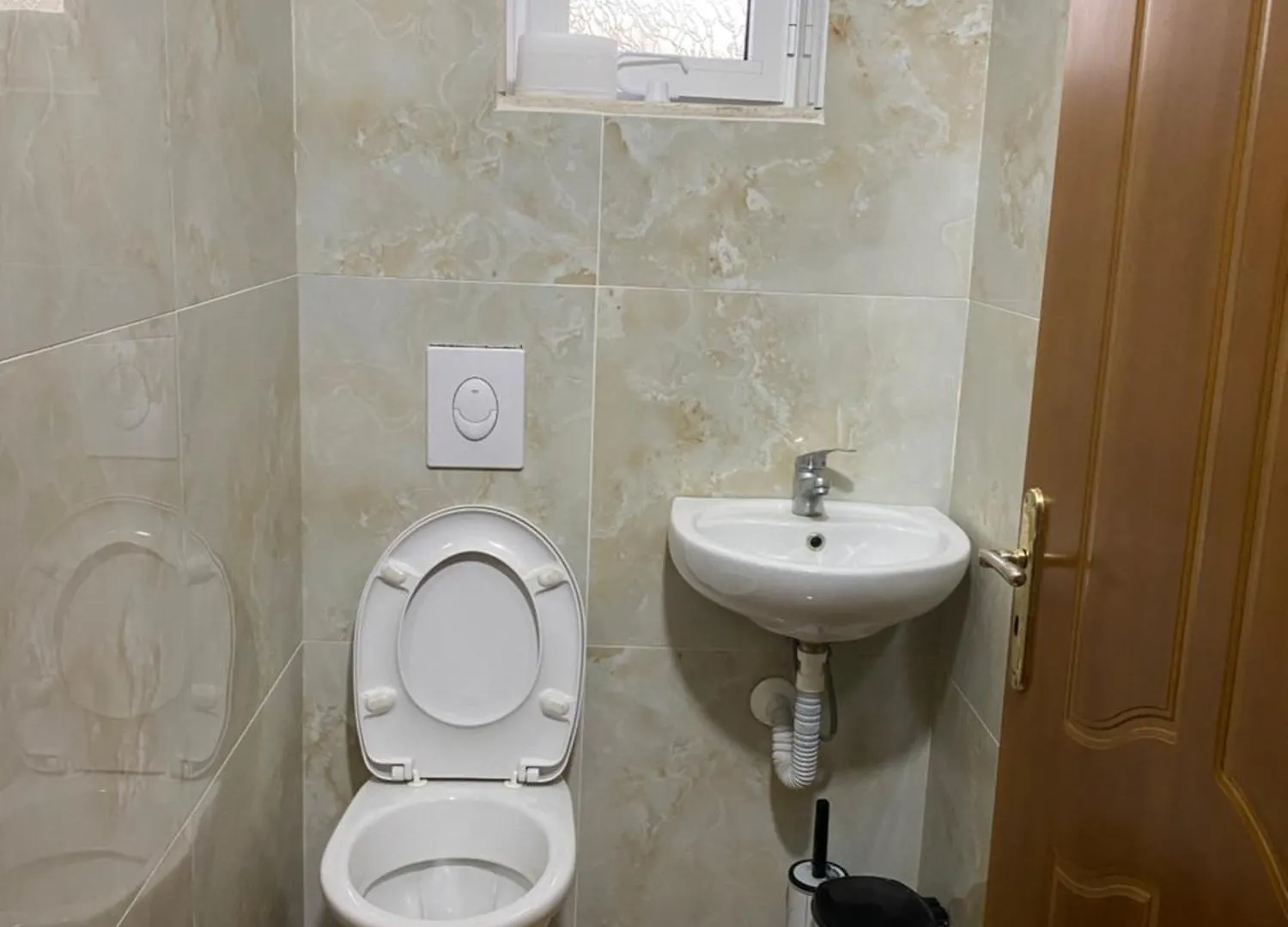 Private Rooms In Villa, City Side Tirana
