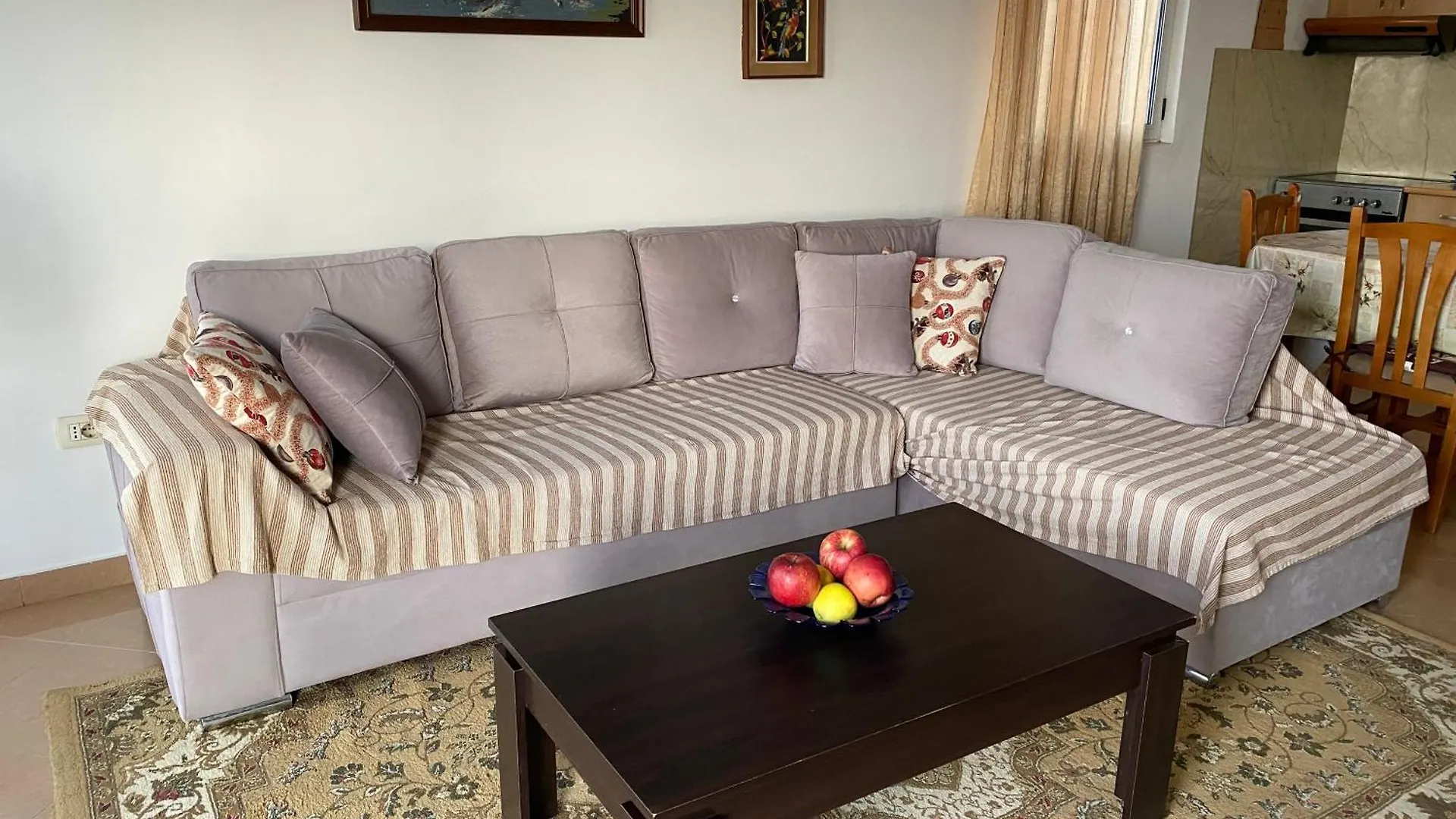 Private Rooms In Villa, City Side Tirana